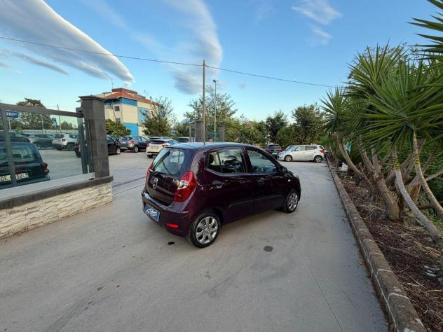 HYUNDAI - i10 - 1.1 12V Fiorucci - Foto 4