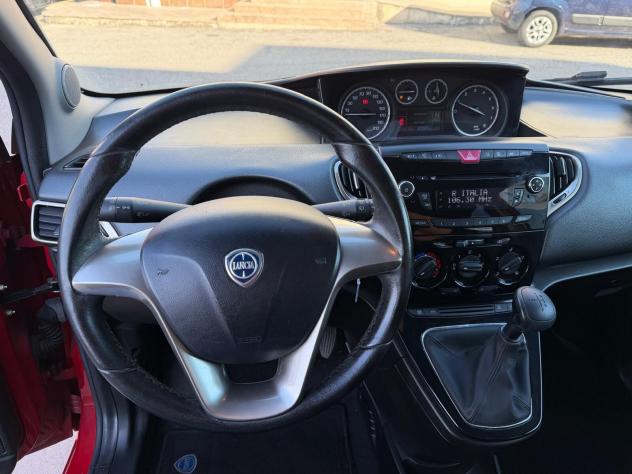 Lancia Ypsilon 0.9 TwinAir 85 CV 5 porte S&S DFN Platinum - Foto 4