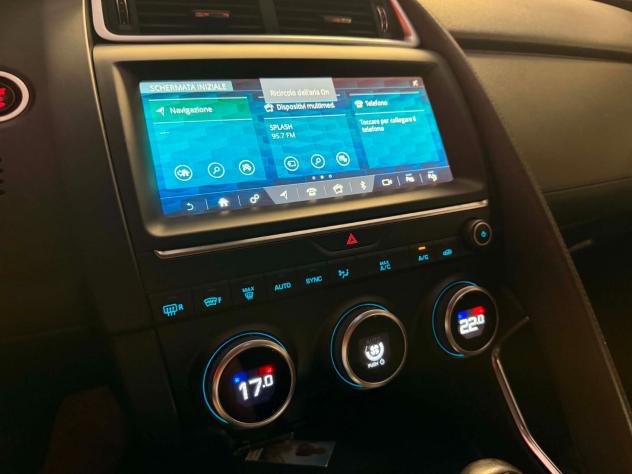 Jaguar E-Pace 2.0D 240 CV AWD aut. SE - Foto 4