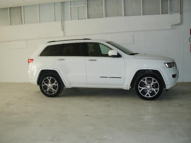 Jeep Grand Cherokee Grand Cherokee 3.0 V6 CRD 250 CV Multijet II Overland - 914 - Foto 3