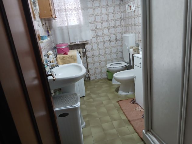 PRIVATO VENDE: Luminoso Trilocale di 110 mq con Garage – Parma, Q.re Montanara - Foto 10