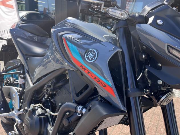 Yamaha MT-03 POCHISSIMI KM GUIADABILE A2 35KW - Foto 9