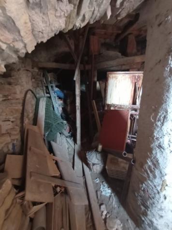 VENDESI A VILLA FARALDI RUSTICO DI 50MQ E CANTINE SOTTOSTANTI - Foto 10
