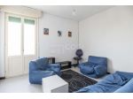 Appartamento con balcone e garage libero ed abitabile