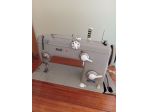 VENDO MACCHINA DA CUCIRE PFAFF AUTOMATIC 260 ELETTRICA   CON MOBILETTO