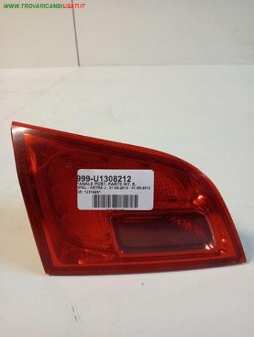 FANALE POST. PARTE INT. S. 999-U1308212 Parti elettriche  Fanaleria  Fanali  Fanale post. sx. OPEL - ASTRA J - 01-02-2010 - 01-08-2012