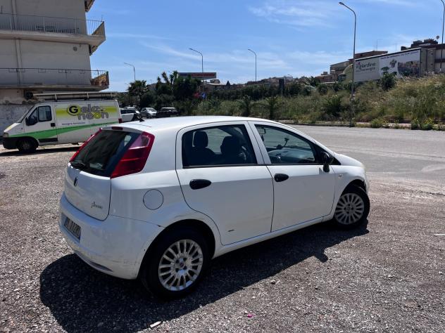 Grande punto 1.3 Mtj 75cv Neopatentati - Foto 6