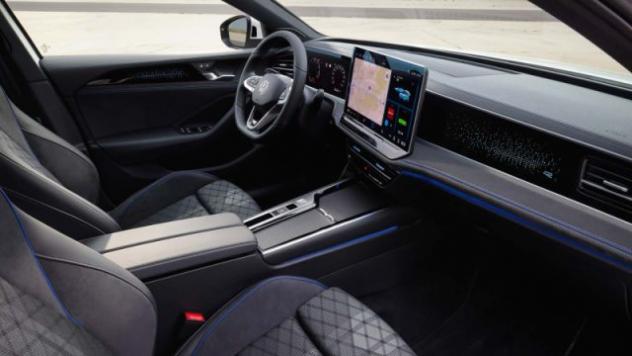VOLKSWAGEN Passat 1.5 TSI eHybrid 204 CV DSG Business rif. 23261663 - Foto 8