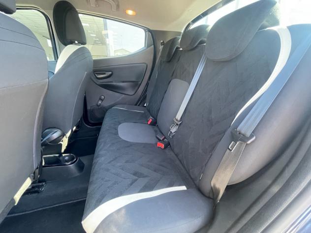 Lancia Ypsilon 1.2 69 CV 5 porte GPL Ecochic Silver - Foto 10