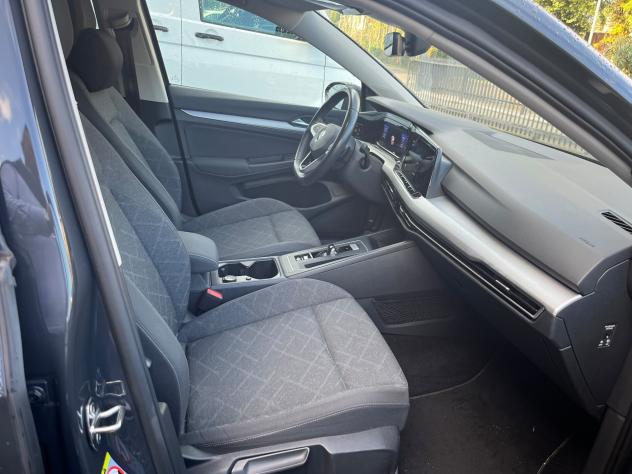 Volkswagen Golf 1.0 TSI EVO Life NEOPATENTATI - Foto 10
