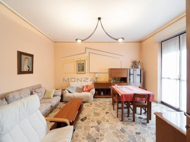 Ampio tre locali di 100 mq in elegante contesto con giardino condominiale - Foto 6