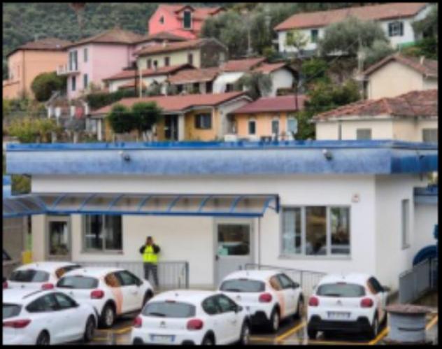 Immobile in asta di 151 m² con più di 5 locali in vendita a Imperia - Foto 4