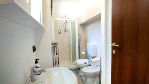 CAMERE IN CENTRO FIDENZA. LUMINOSISSIME E BOLLETTE DIVISE IN 4 - Foto 7