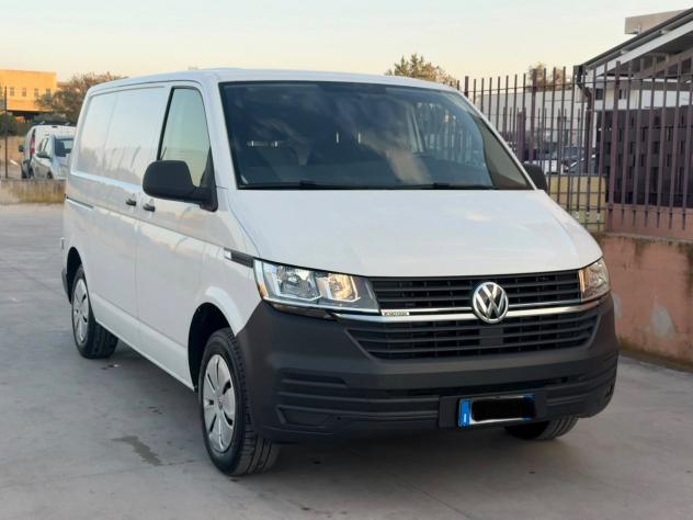 Volkswagen Transporter 2.0 TDI 150CV DSG PC Furgone - Foto 2