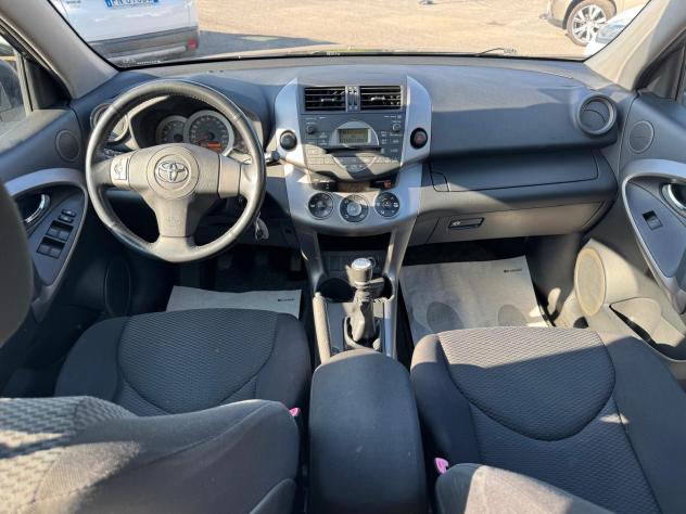 Toyota RAV 4 2.2 D-4D 136CV 5P LUXURY 2006 - Foto 10