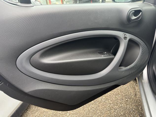 smart fortwo 70 1.0 52kW youngster - Foto 6