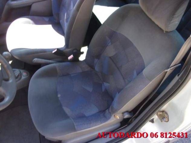 RENAULT Clio 1.1i cat 3 porte UP Aria rif. 24034552 - Foto 8