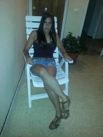Donna di Spoleto. Fisico Magro Tel: