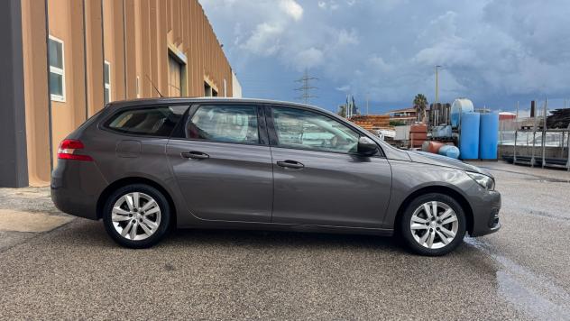 PEUGEOT 308 SW 131CV - 2021 - Foto 8