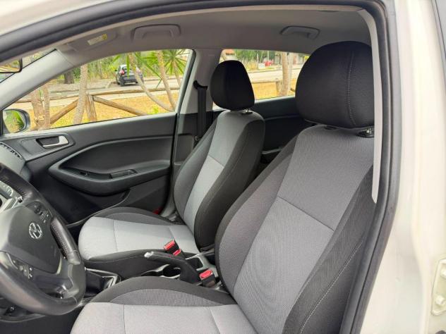 HYUNDAI - i20 - 1.2 5p. Connectline - Foto 8