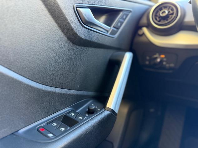 Audi Q2 30 TDI Admired - Foto 6