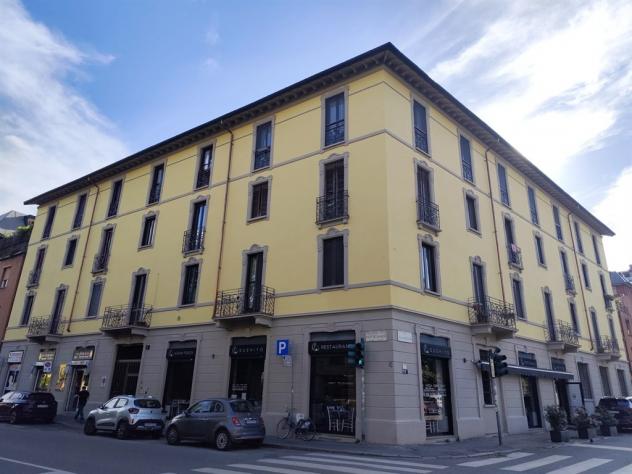 Vendesi 2locali ristrutturato e arredato con balcone