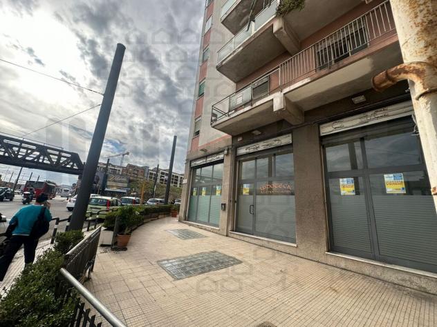 NEGOZIO di 4 vani e di 150 mq (MESSINA) rif. 2VS16954 - Foto 3