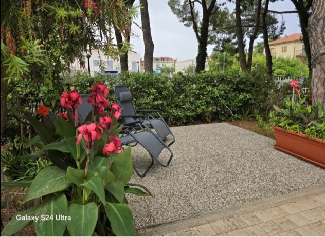 Loano trilocale con giardino