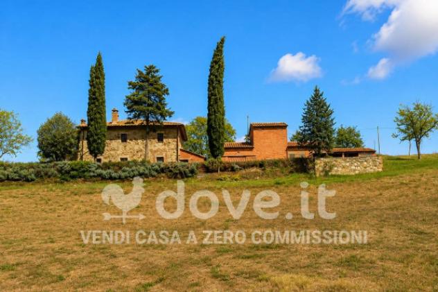 Rustico / Casale di 201 m² con più di 5 locali e box auto in vendita a Paciano - Foto 19