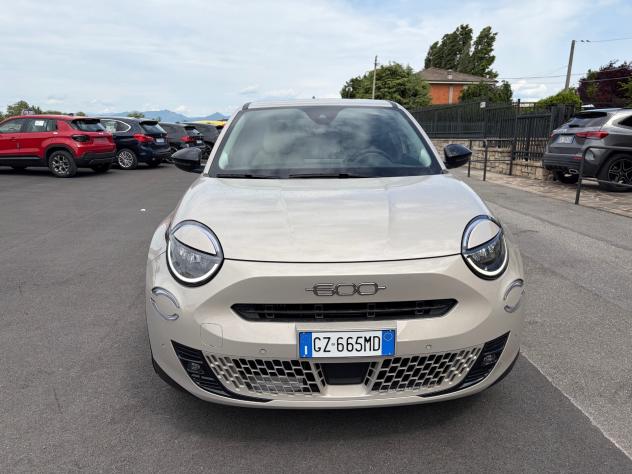 Fiat 600 Hybrid 110 CV DCT MHEV La Prima - Foto 3