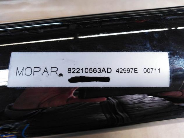 Pedane laterali tubolari cromate Jeep Wrangler Mopar 82210563AD - Foto 3
