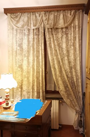 Tendoni e tendine in pizzo + mantovana e cordoni come nuovi