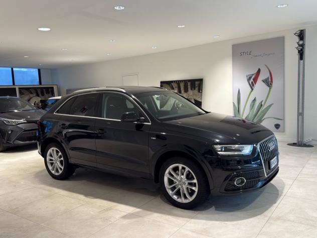 Audi Q3 2.0 TDI quattro S tronic S Line Tetto Navi Cruise - Foto 2