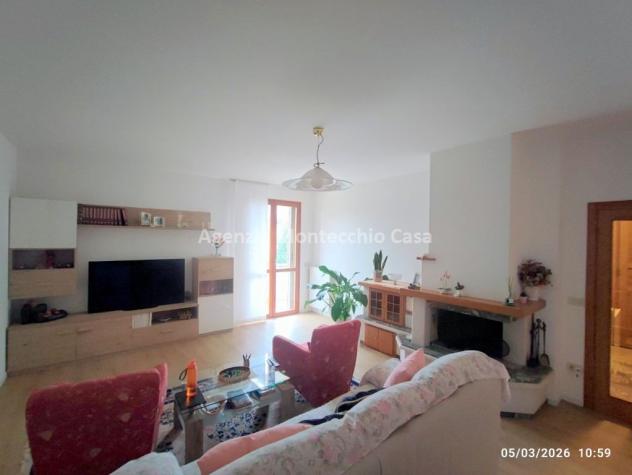 Casa singola con due appartamenti, mansarda taverna garage e giardino. - Foto 8