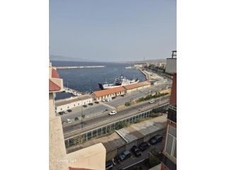 Pentalocale in affitto a Reggio di Calabria