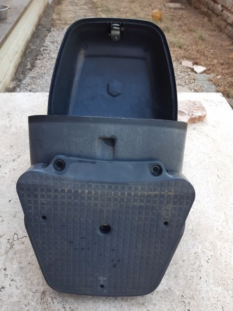 BAULETTO ORIGINALE PIAGGIO FREE 1996 CON SUPPORTO E VITI FISSAGGIO - Foto 8