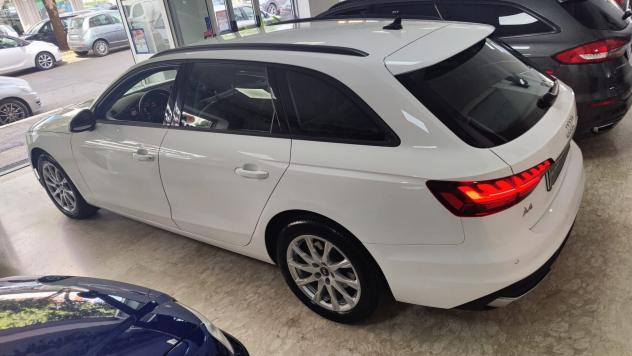 Audi A4 Avant 30 TDI 136 CV S tronic Business Hybrid - Foto 6