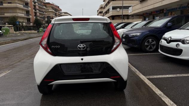 Toyota Aygo Connect 1.0 VVT-i 72 CV 5 porte x-play LED KAMERA PDC BLUETOOTH NAVI - Foto 5