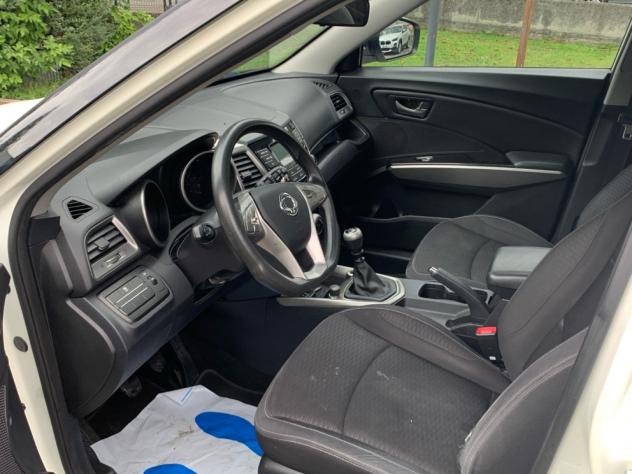 SsangYong Tivoli 1.6d 2WD Go - Foto 10