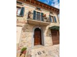 Chiassa Superiore: Casa Indipendente Con Mansarda Abitabile – Rif. V193