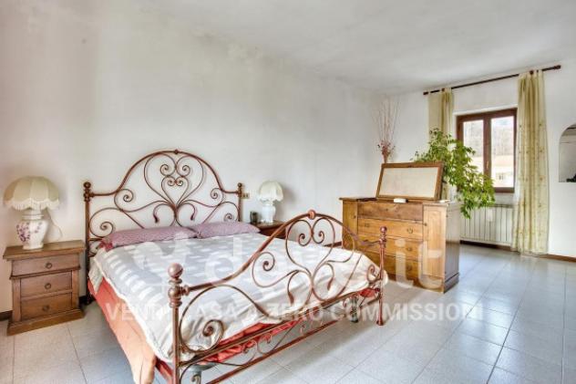 Villa di 150 m² con 5 locali e posto auto in vendita a Luvinate - Foto 18