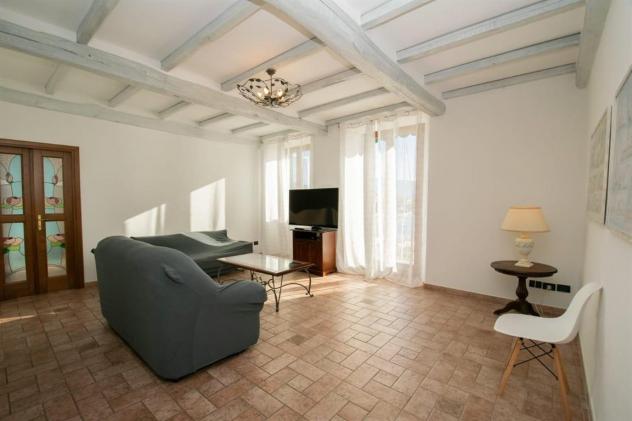 Appartamento con ingresso indipendente affacciato sulla Darsena medicea - Foto 9