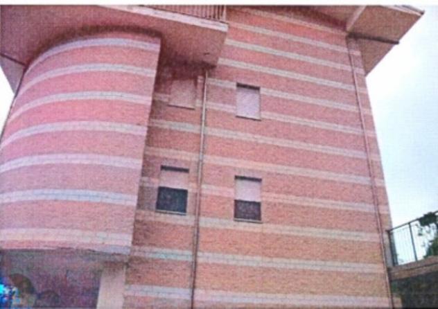 Immobile in asta di 79 m² in vendita a Taverna - Foto 2