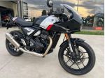 TRIUMPH Thruxton 400 rif. 23656715