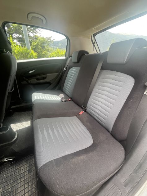 Fiat Grande Punto 5p 1.3 mjt 16v Dynamic 75cv - Foto 9
