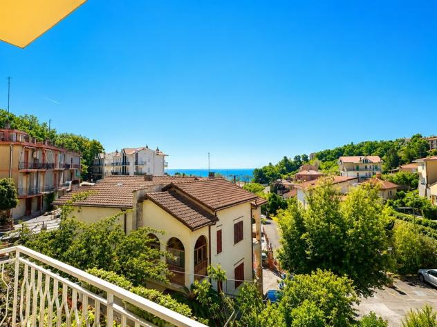 Confine Boissano-Loano ampio appartamento in villa bifamiliare - Foto 2
