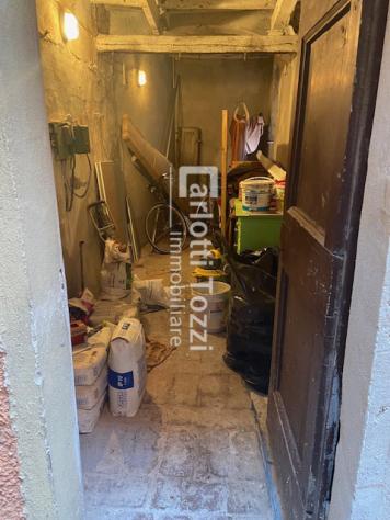 APPARTAMENTO di 10 vani e di 307 mq (GROSSETO) rif. 03437