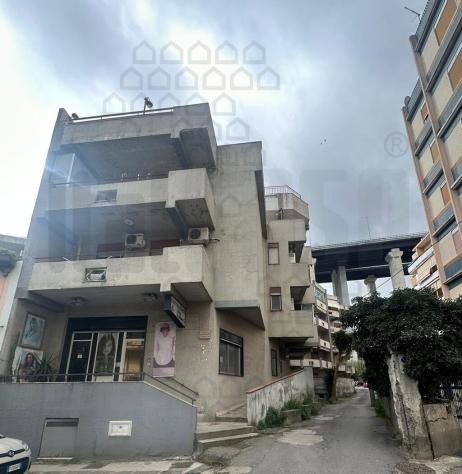 APPARTAMENTO di 20 vani e di 600 mq (MESSINA) rif. 3VS17870