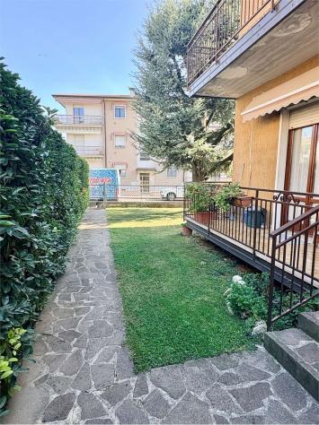 V005550 - APPARTAMENTO TRILOCALE CON DUE BAGNI E GARAGE IN ZONA MADONNA DEL POPOLO A VILLAFRANCA - Foto 5