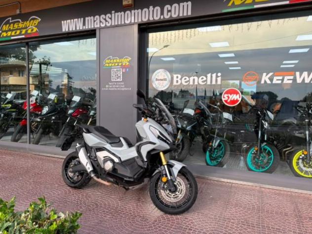 HONDA X-ADV 750 TUTTO INCLUSO ANCHE PASSAGGIO! MINI RATE rif. 23995904 - Foto 2
